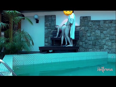 ❤️ A főnök meghívja a szobalányt a medencébe, de nem tud ellenállni egy forró ️❌ Porno vk at hu.shufflesex.ru ❌️❤